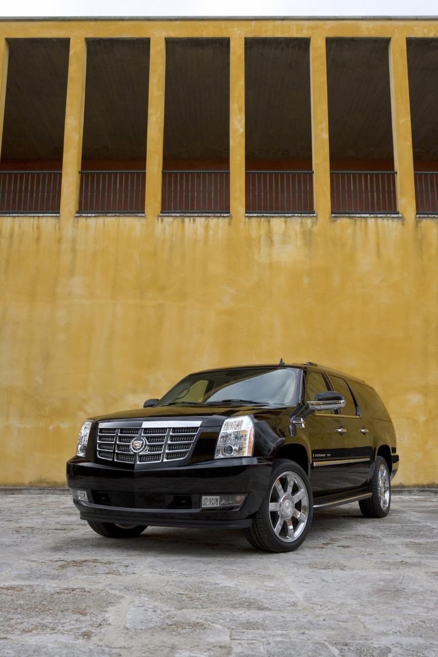  Cadillac Escalade ESV 2007 года  (фото 8 из 8)